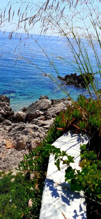 Beleris Rooms Himare Exterior photo