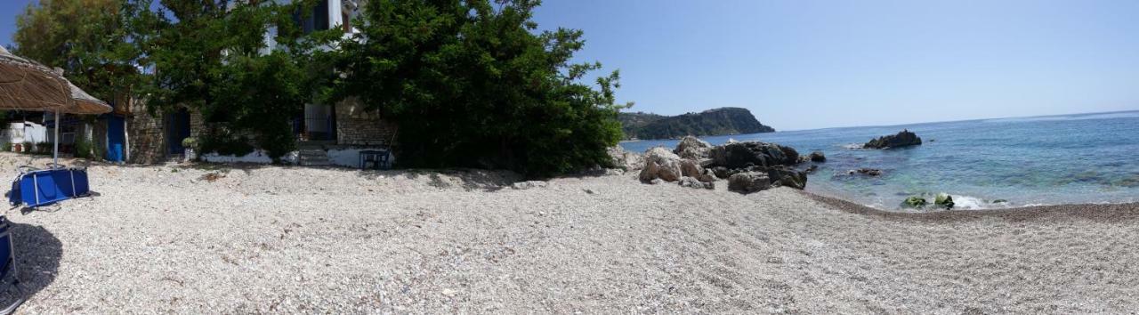 Beleris Rooms Himare Exterior photo