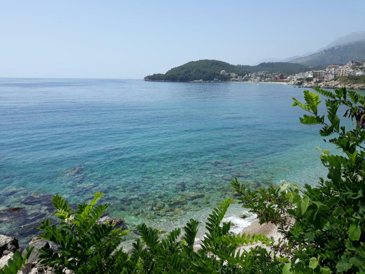 Beleris Rooms Himare Exterior photo